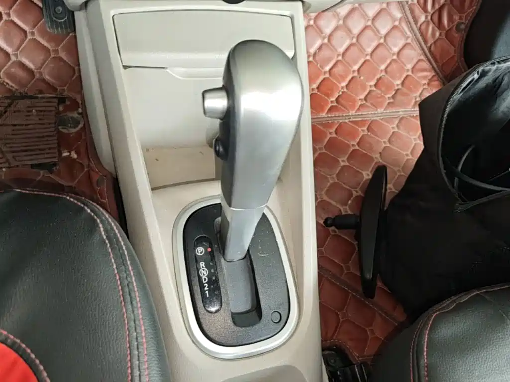 Venucia R50 2016 2016 Model 1.6L Automatic Elite Edition