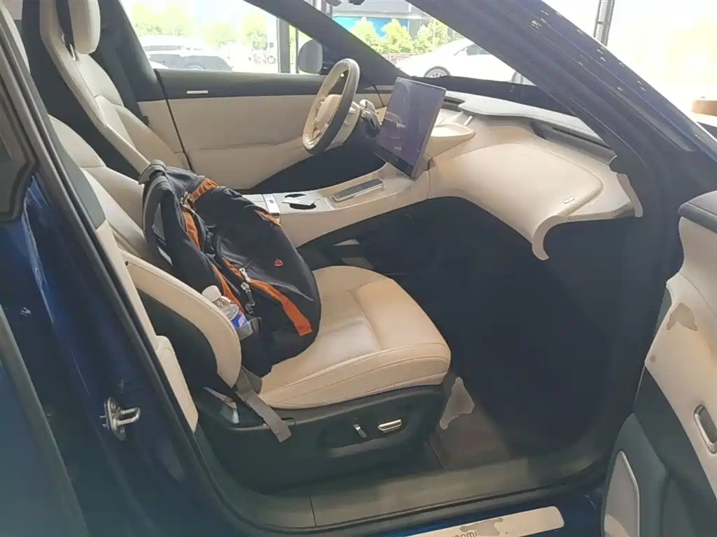 Xiaomi Auto Xiaomi YU7 2025 Extended Range RWD Edition фото 25