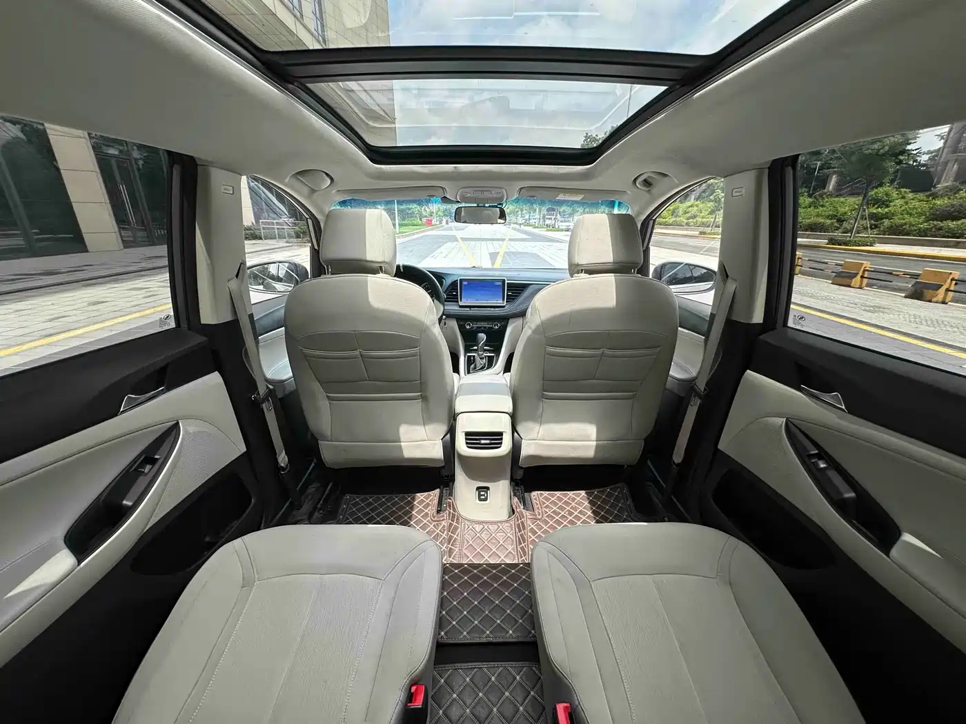 Buick GL6 2019 18T 6-seat Elite China VI фото 18