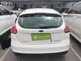 Фото 6 - Ford Focus