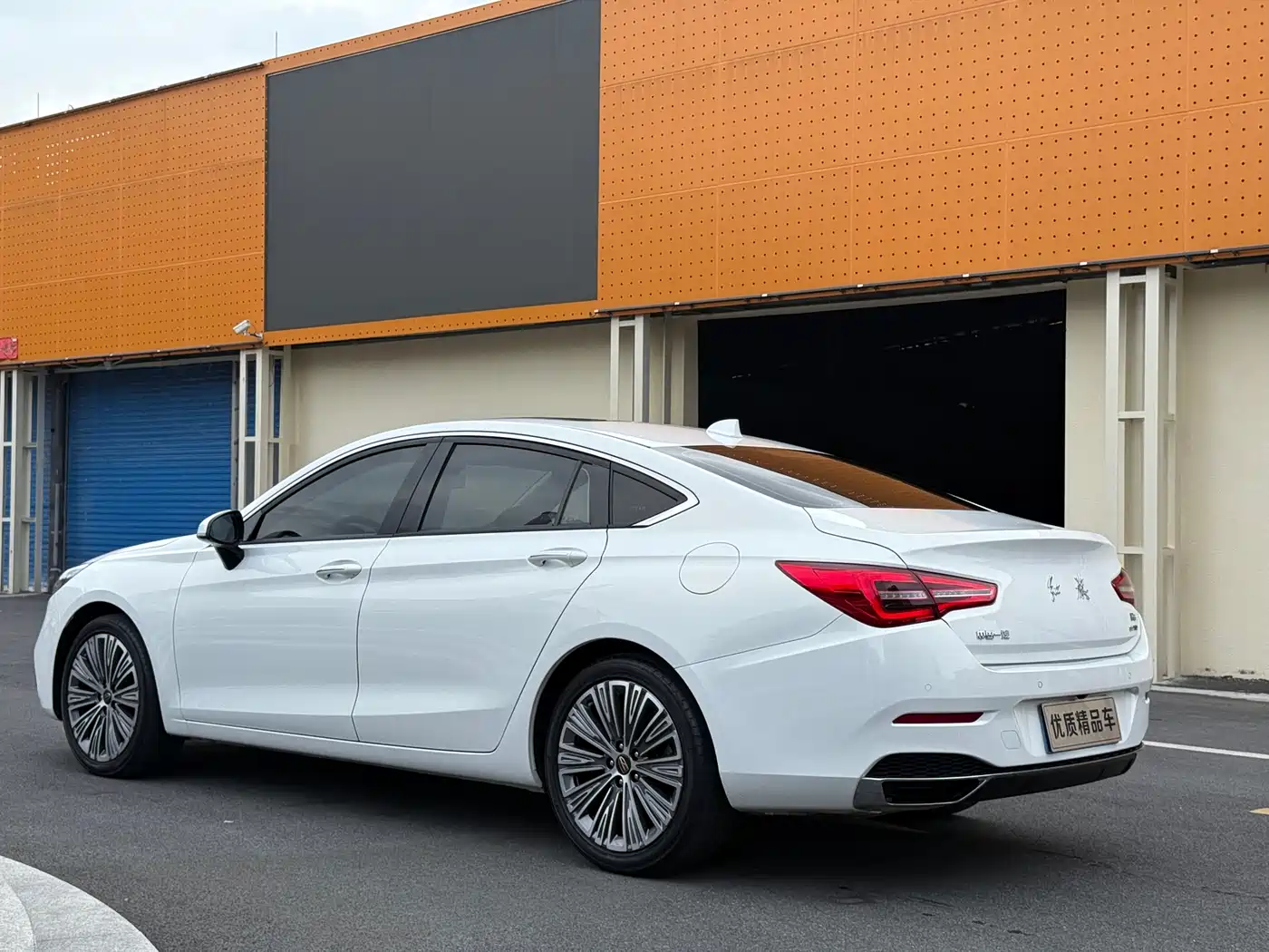 Hongqi H5 2022 Classic 1.5T DCT Flag Rhythm Edition фото 36