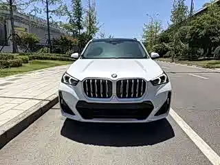Photo 2 - BMW X1
