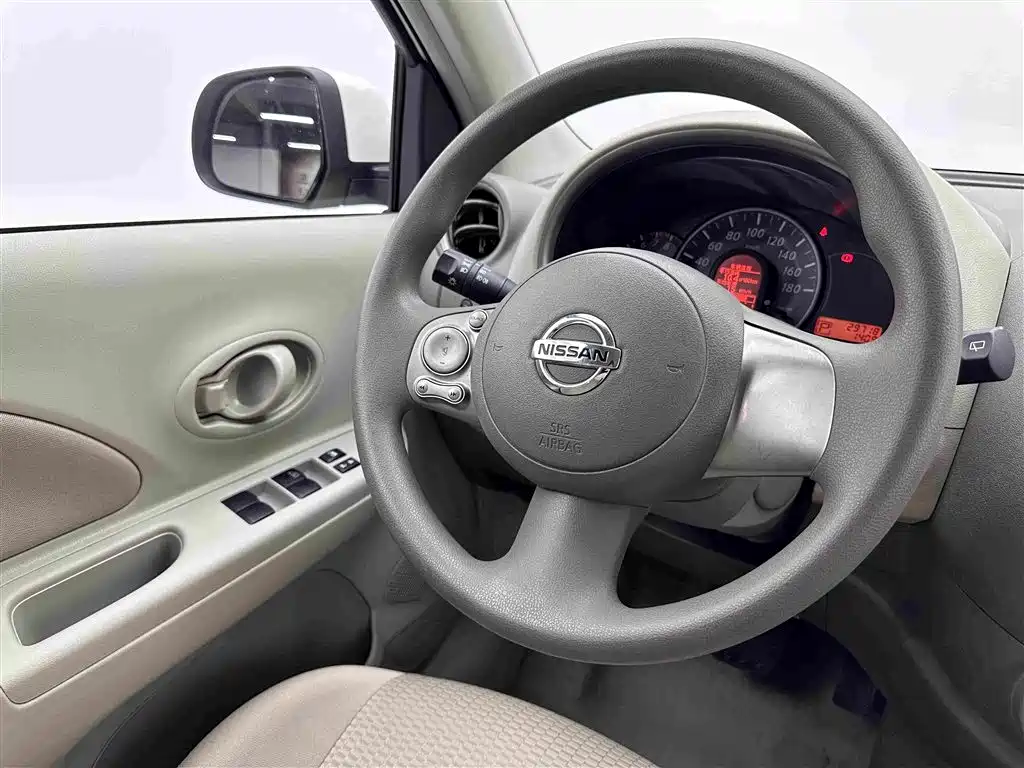 Nissan March 2014 2010 1.5L Automatic Easy Smart Edition