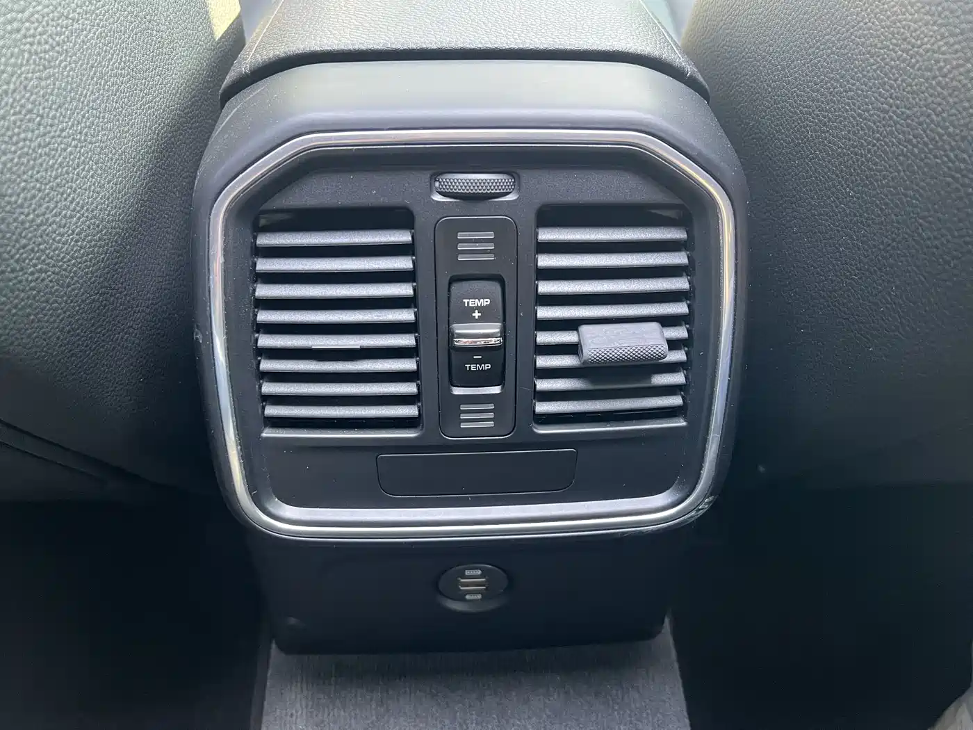 Porsche Macan 2018 Macan 2.0T фото 18