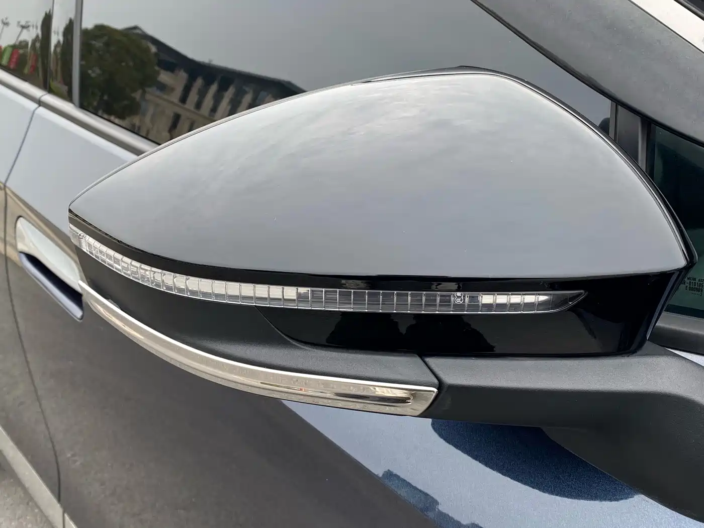 VOLKSWAGEN ID.4 CROZZ