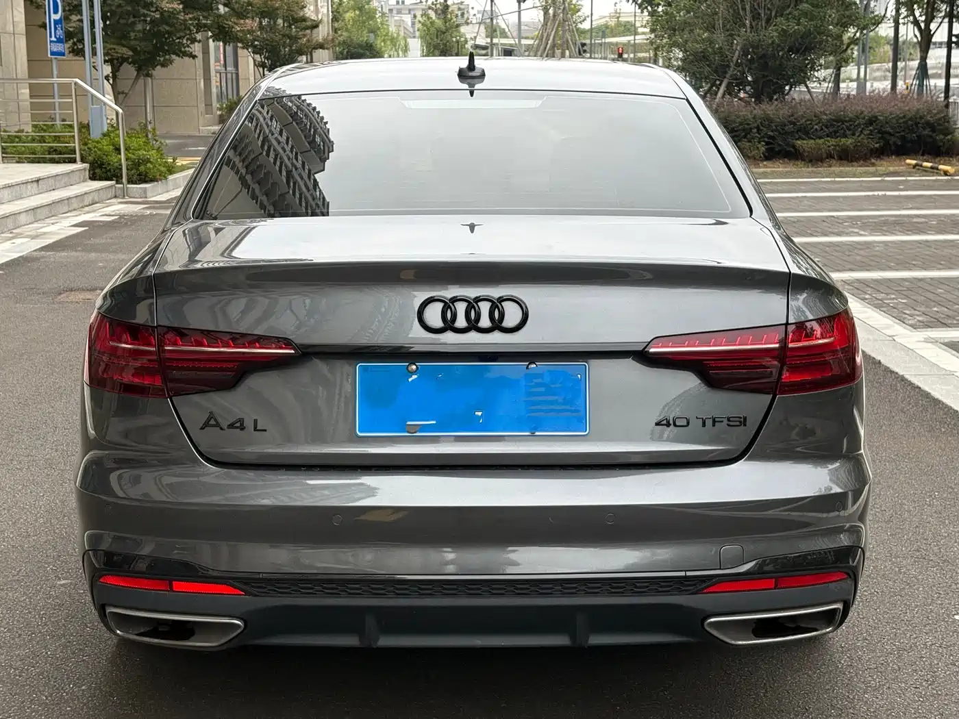 AUDI A4L