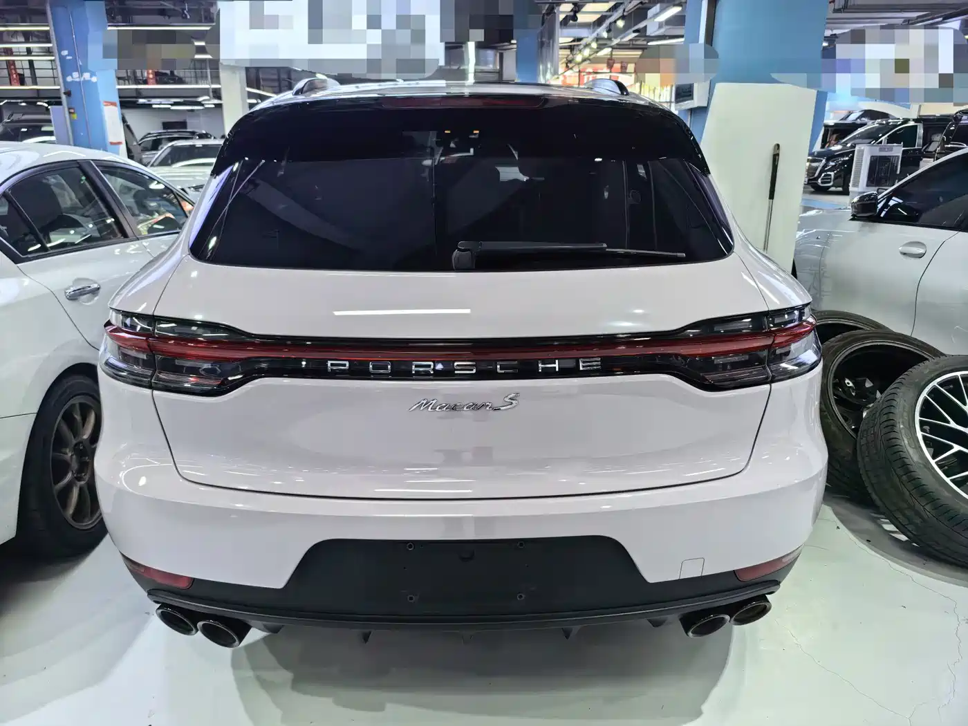 Photo 9 - Porsche Macan