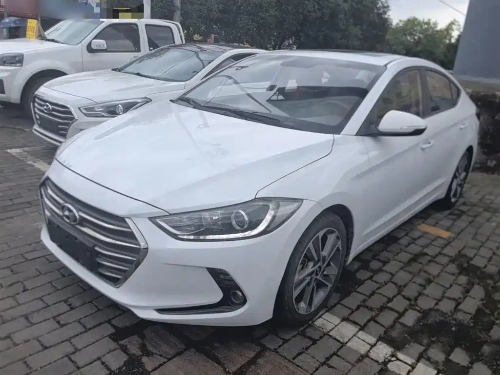 Hyundai Elantra 2016 Model 1.6L Automatic Smart Elite фото 2