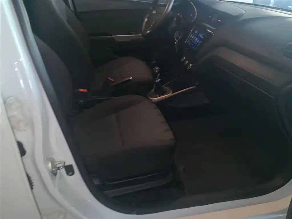 Kia K2 2015 Sedan 1.4L MT GLS фото 25
