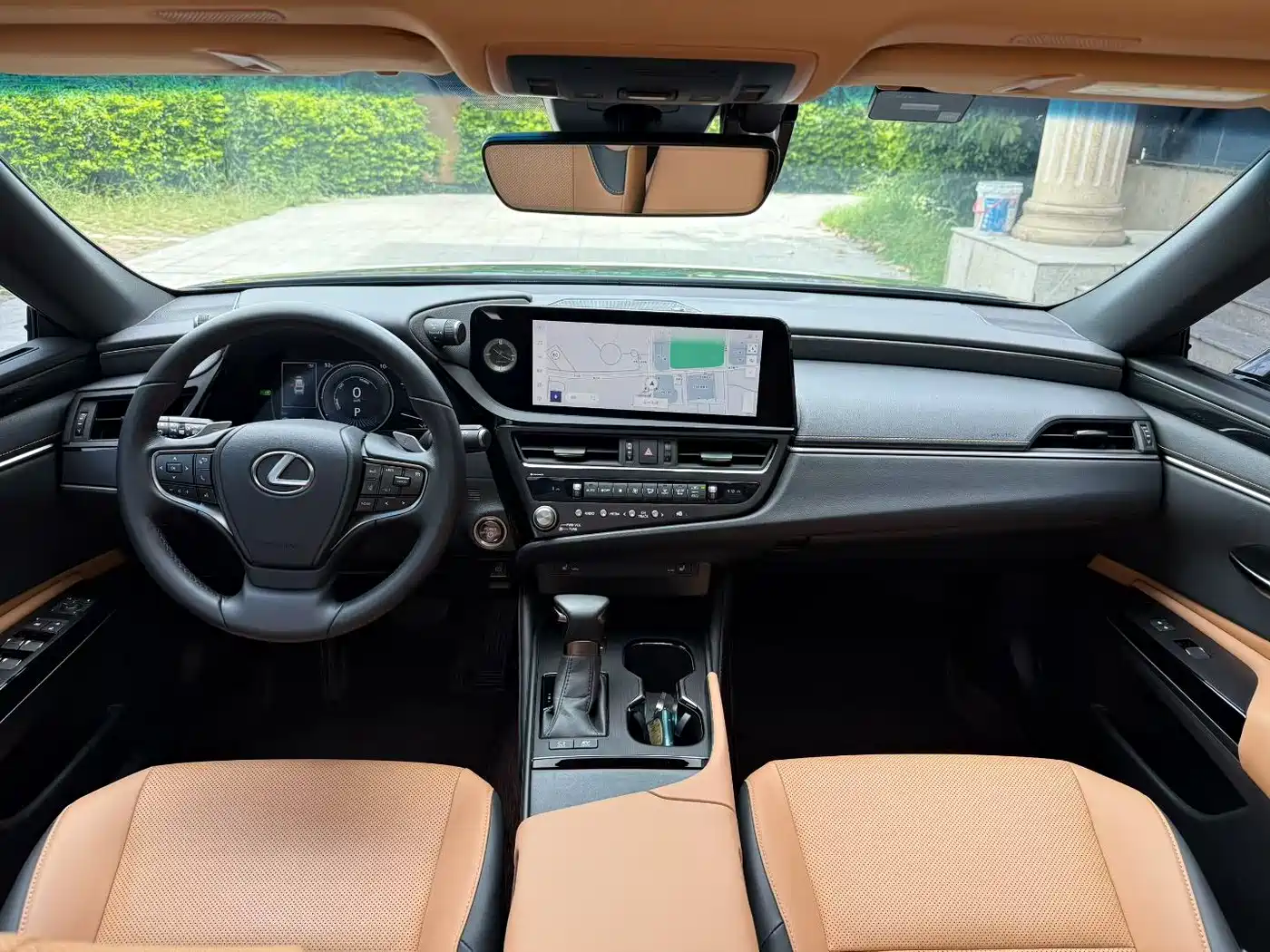 Lexus ES 2022 300h Excellence Edition фото 4