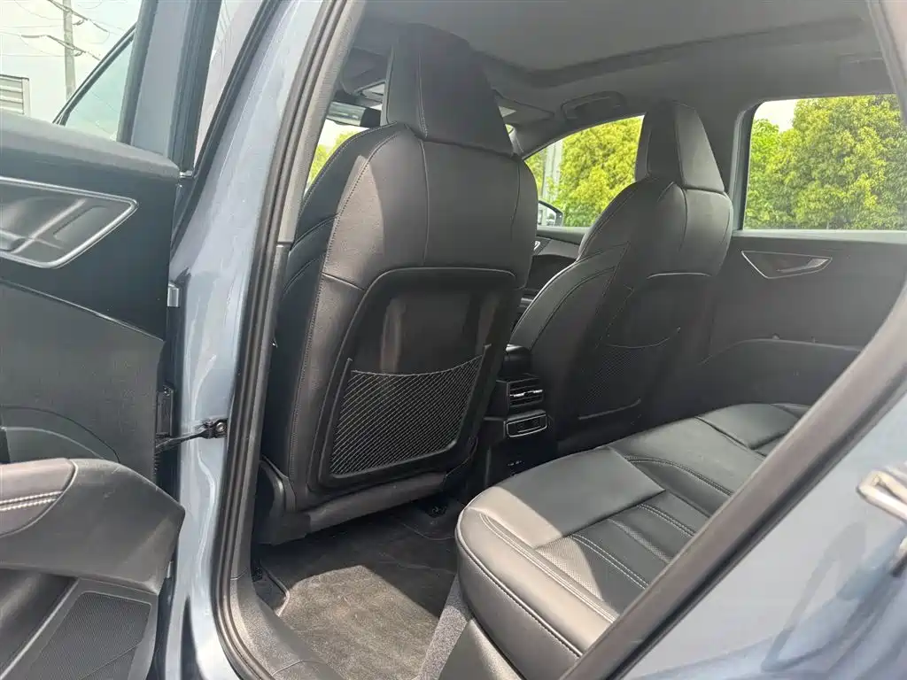 Audi Q4 e-tron 2024 40 e-tron Creation Edition фото 5