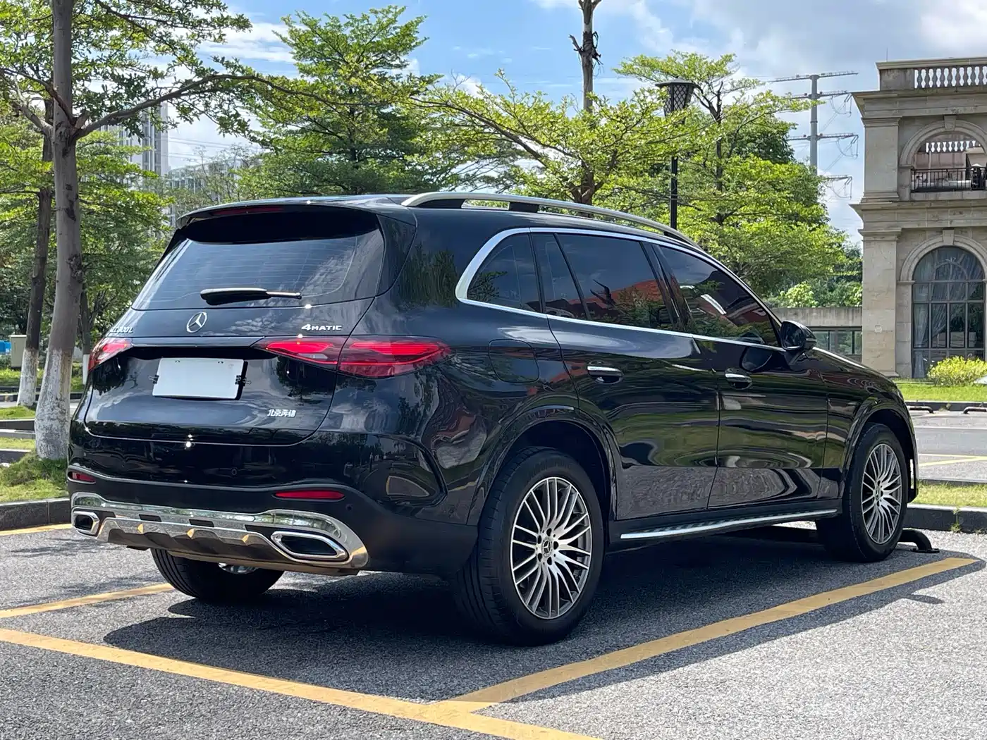 Mercedes-Benz GLC 2023 GLC 300 L 4MATIC Dynamic 7-Seater фото 4