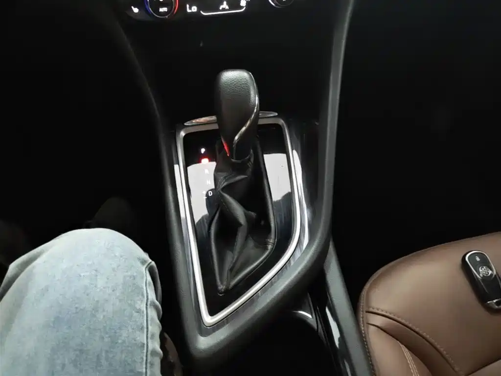 Buick GL6 2019 18T 6-seat Connected Luxury China VI фото 14