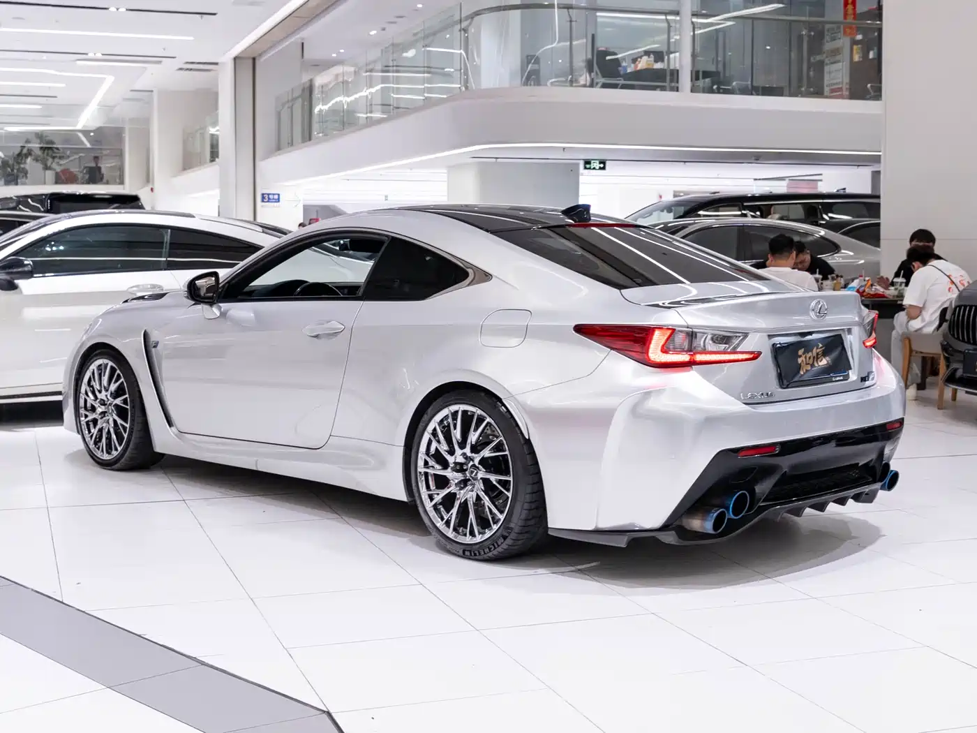 Lexus RC F 2015 F 5.0L Carbon Fiber Edition фото 6