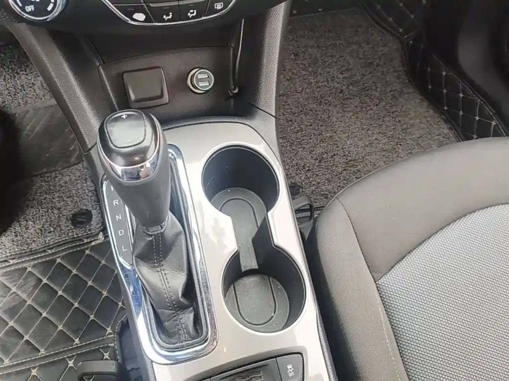 Chevrolet Cruze 2017 1.5L Automatic Pioneer Sunroof фото 14