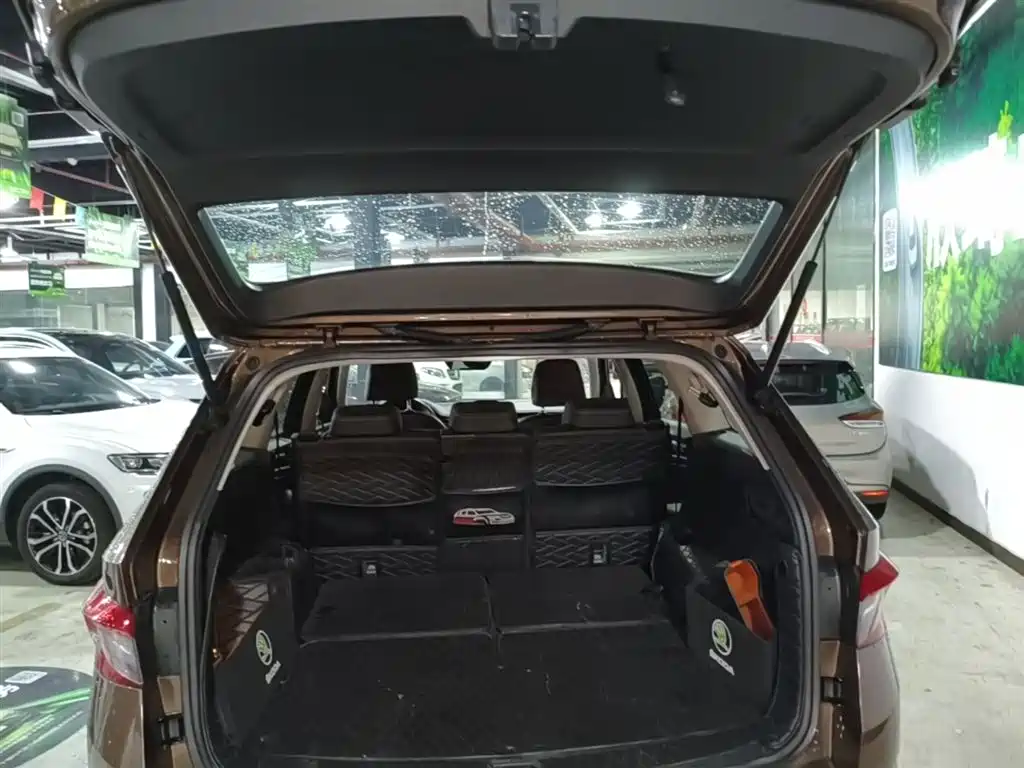 Škoda Kodiaq 2017 TSI330 7-seater 2WD Luxury Edition фото 19