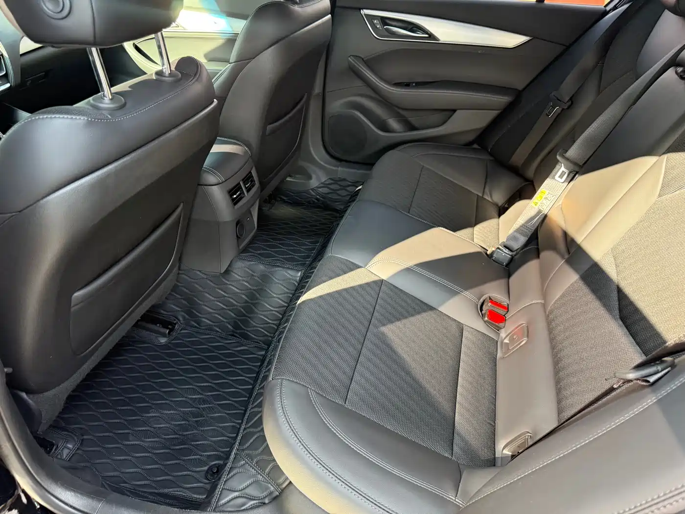Cadillac CT5 2022 28T Fashion Edition фото 31