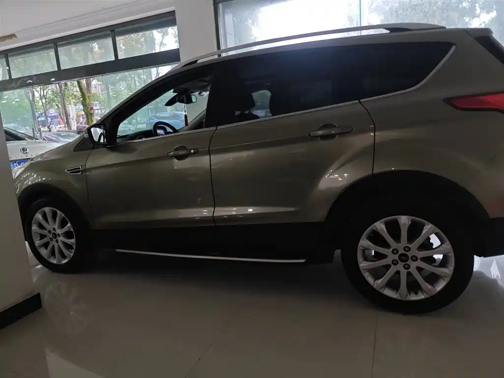 Ford Kuga 2016 2015 1.5L GTDi 2WD Trend