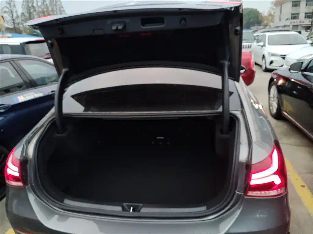 Mercedes-Benz A-Class 2022 Facelift II A 200 L Sport Sedan Fashion фото 18