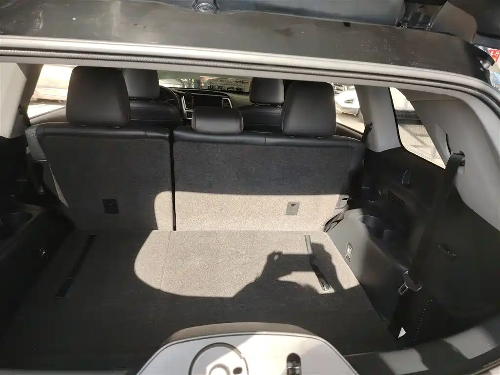 Toyota Highlander 2018 2.0T 4WD Premium 7-seater China VI фото 3