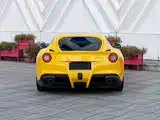 Photo 5 - Ferrari F12berlinetta
