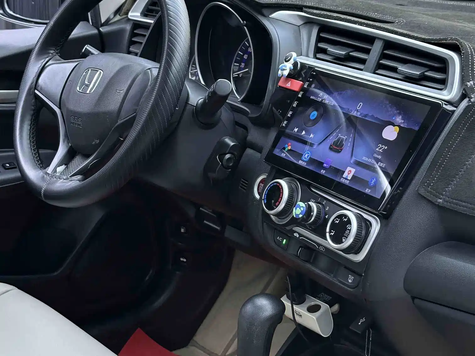 Фото 4 - Honda Fit