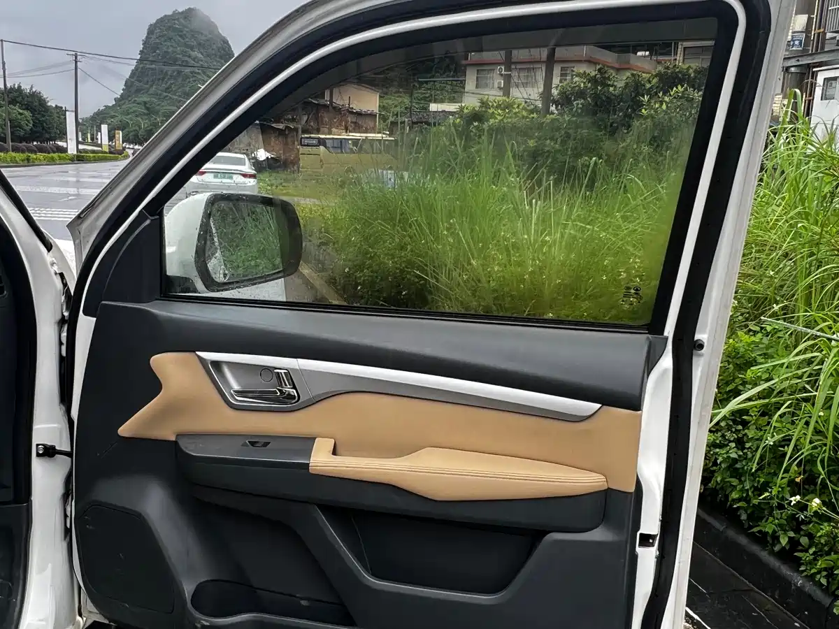 Great Wall Fengjun 6 2015 2014 2.0T 2WD Elite 4D20B