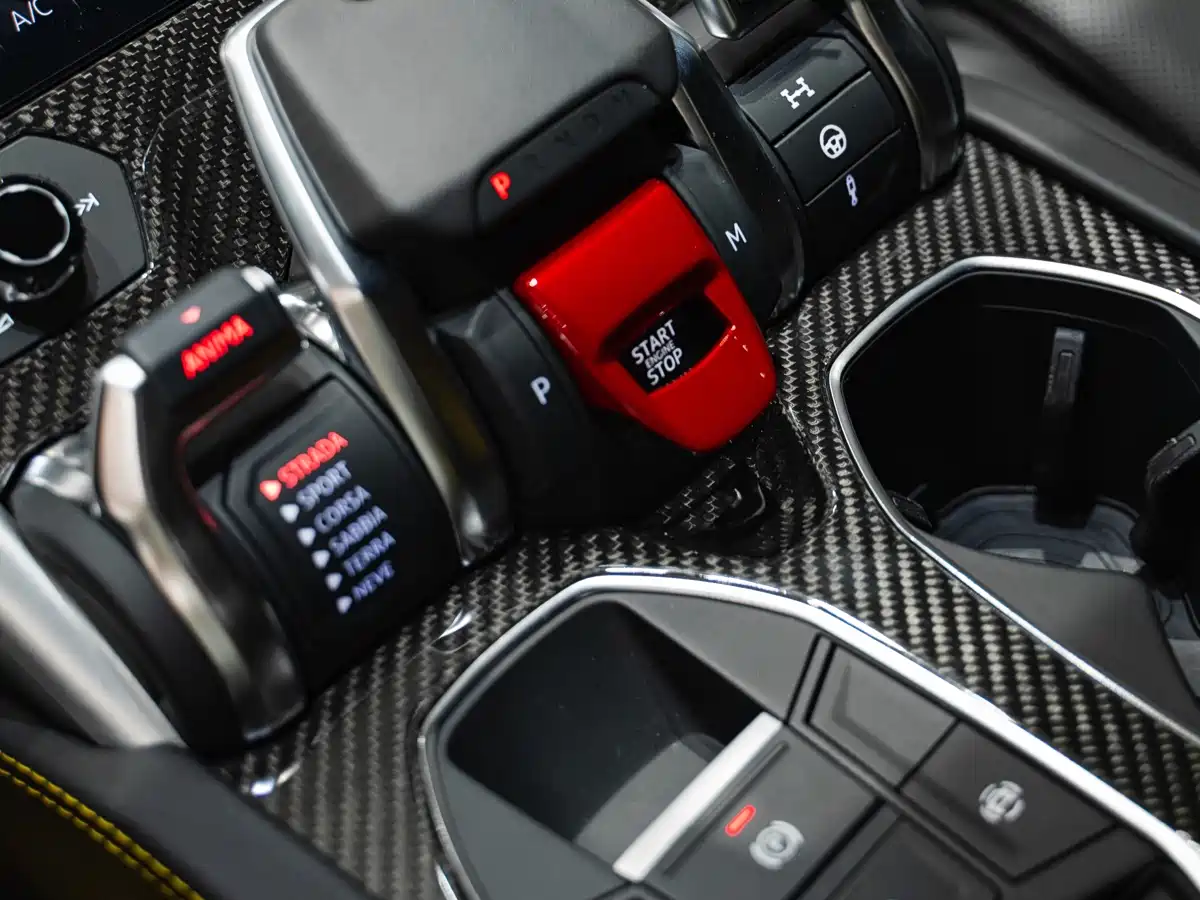 Lamborghini Urus 2023 4.0T V8 S фото 32