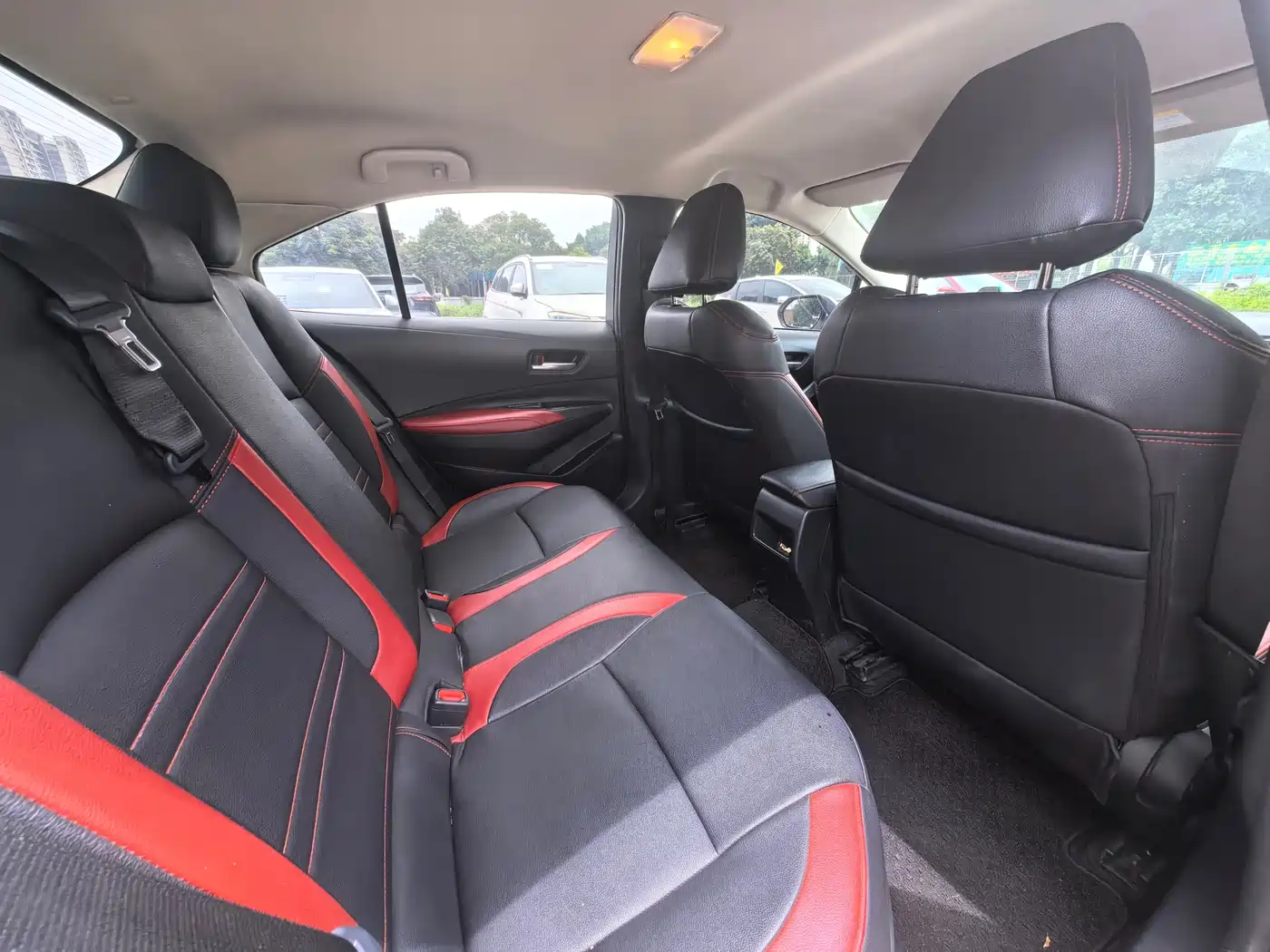 Toyota Corolla 2021 1.2T S-CVT Pioneer Edition фото 9