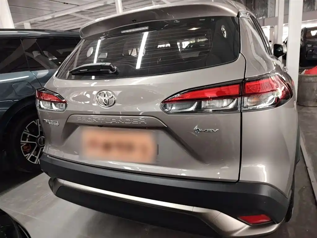 Toyota Frontlander 2024 2.0L Smart Hybrid Dual Engine Luxury Edition фото 6