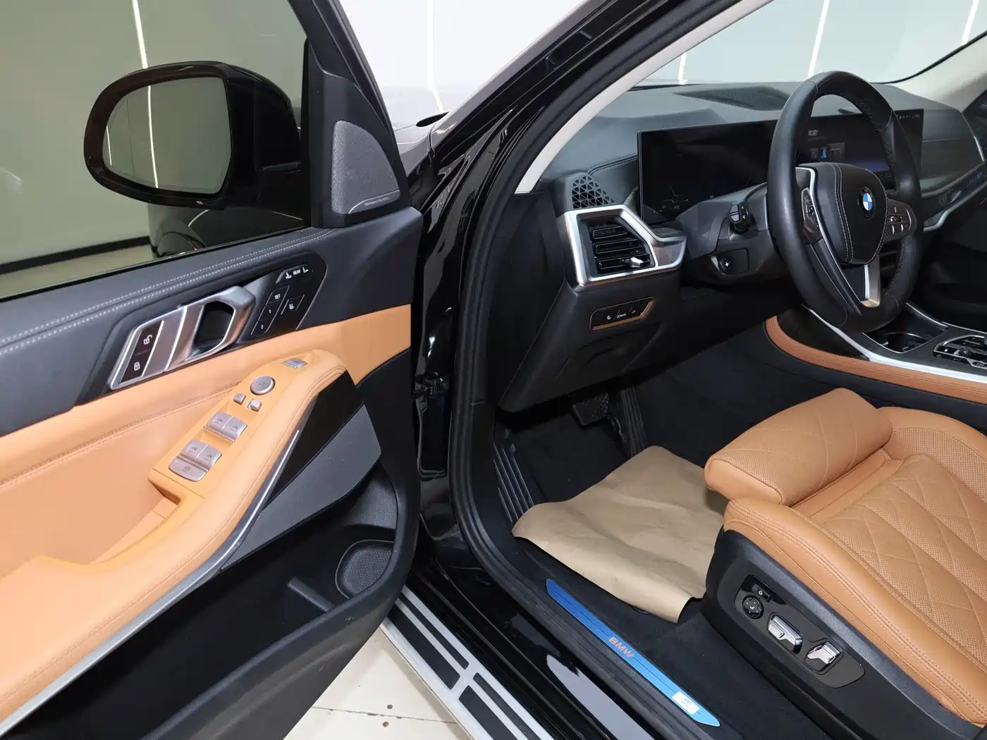 BMW X7 2024 2023 xDrive40i Leading Luxury Package