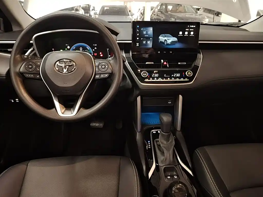 Toyota Frontlander 2024 2.0L Smart Hybrid Dual Engine Luxury Edition фото 10