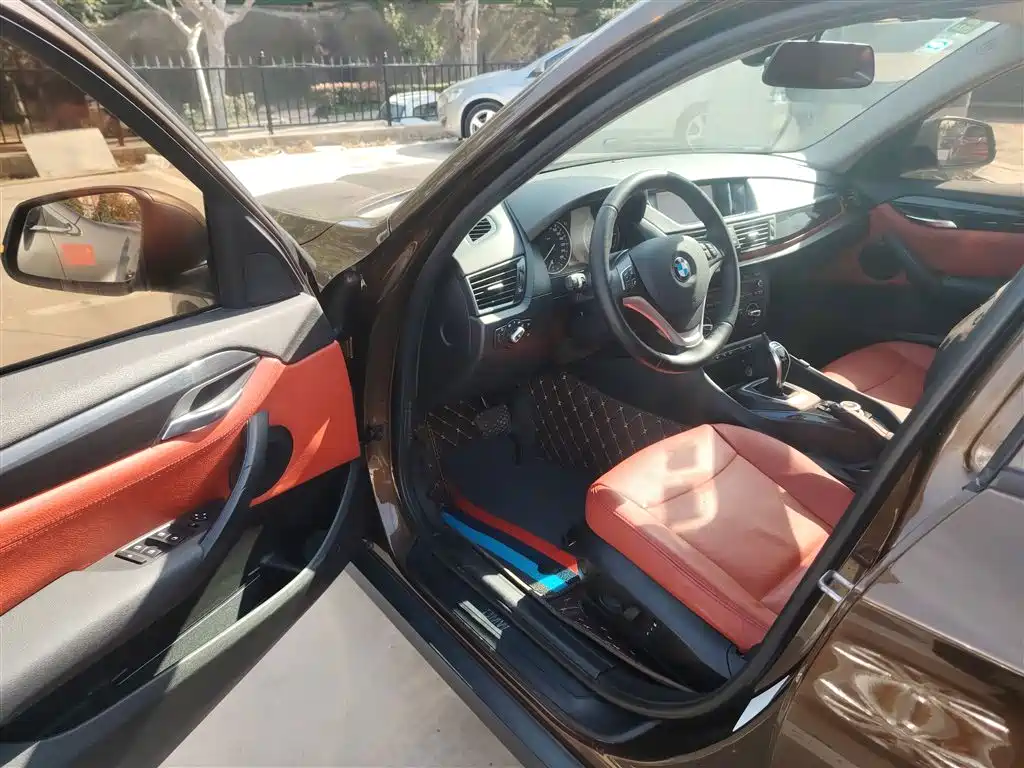 BMW X1 2015 Model sDrive18i Fashion Advanced Edition фото 13