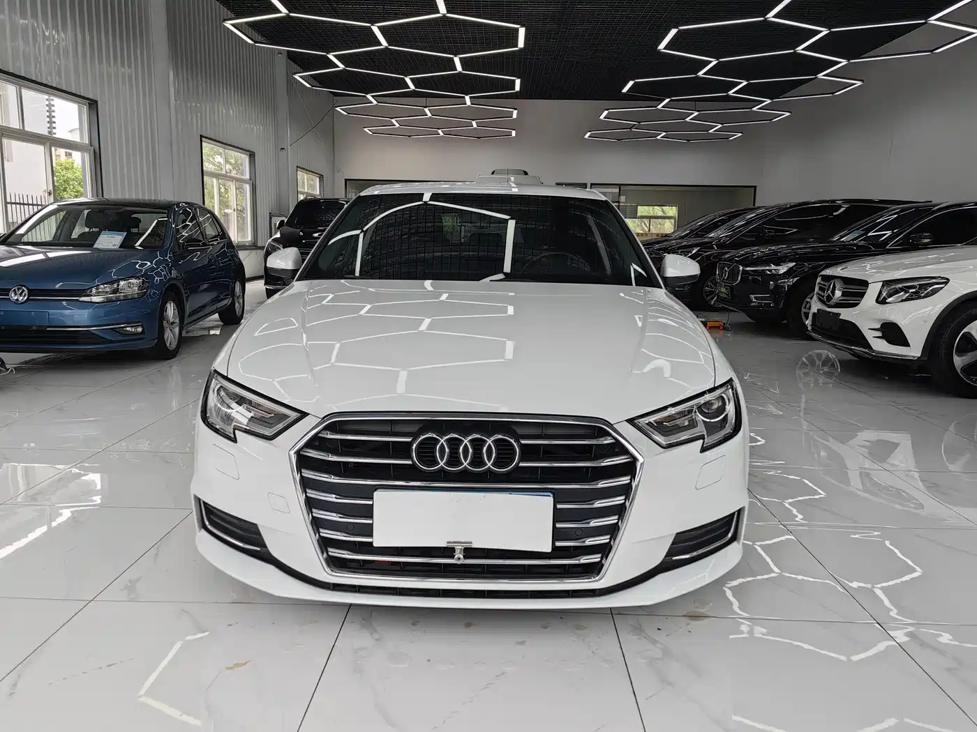 Audi A3 2019 Sportback 35 TFSI Progressive China VI фото 2