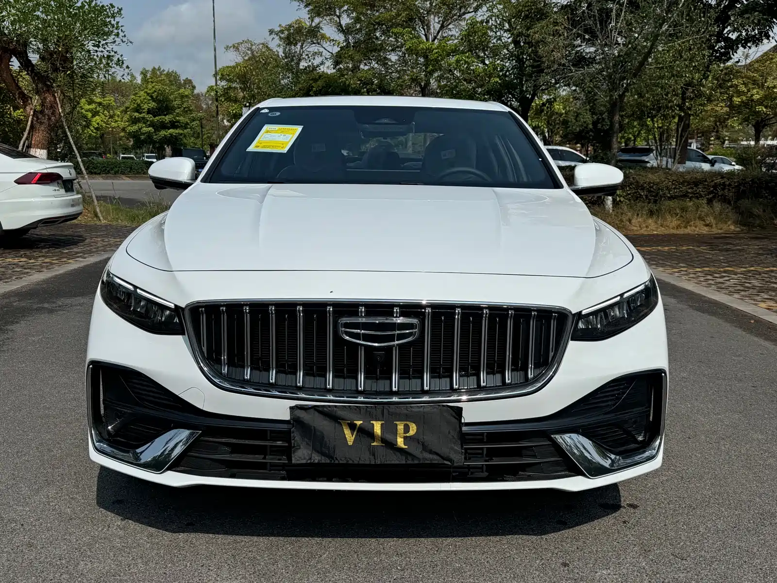 Фото 1 - Geely Preface
