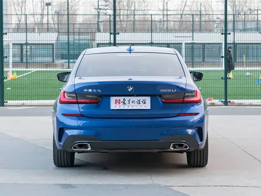 BMW 3 Series 2020 325i M Sport Package фото 4