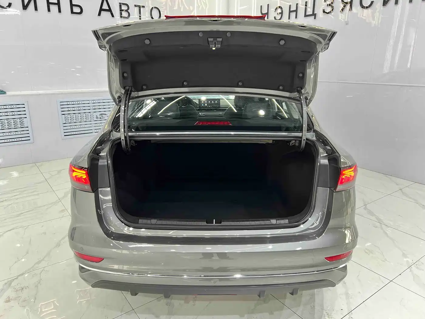 GEELY AUTOMOBILE EMGRAND