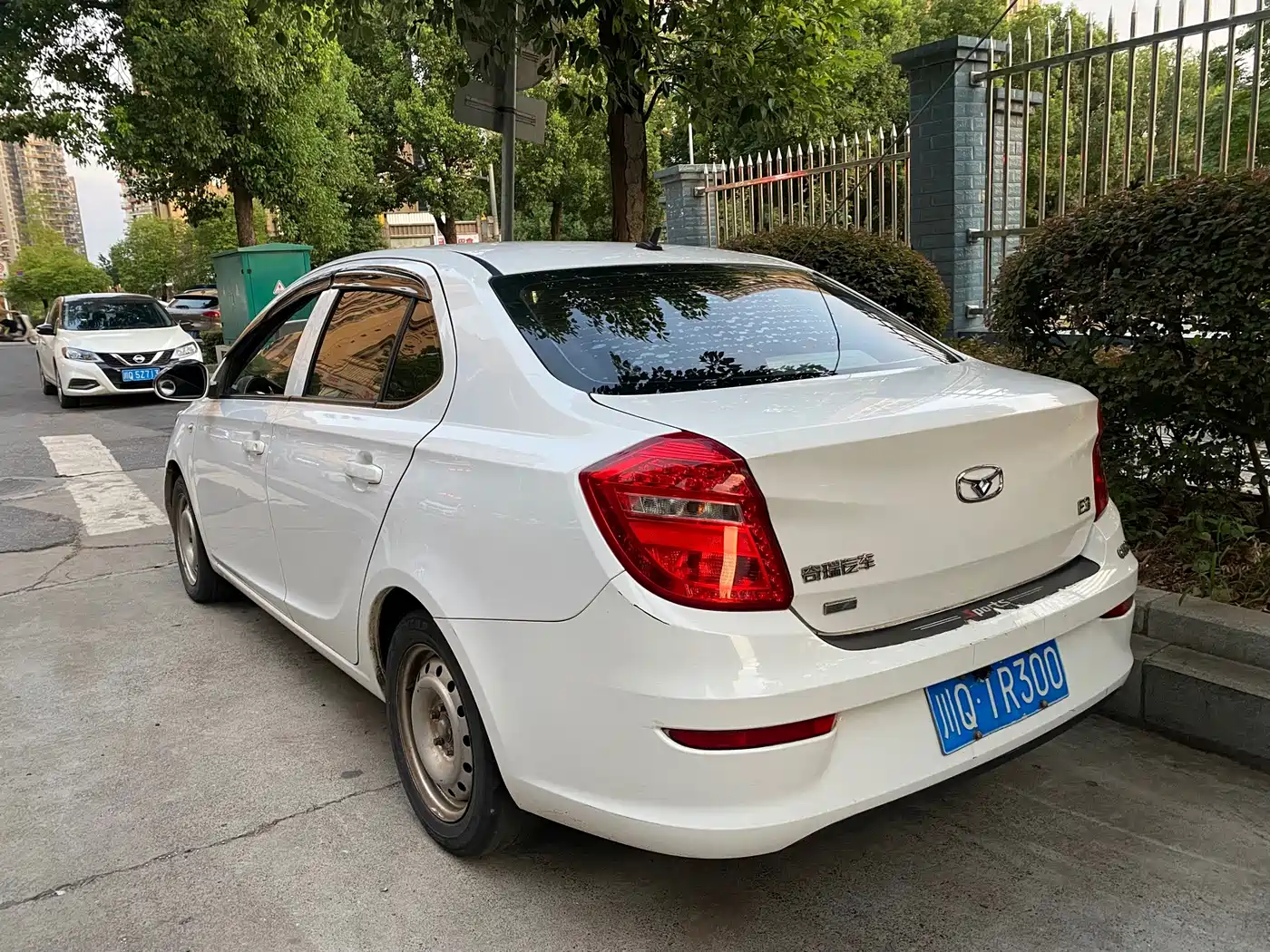 Cowin Kaiyi E3 2019 2018 1.6L Manual CNG Bi-fuel Edition