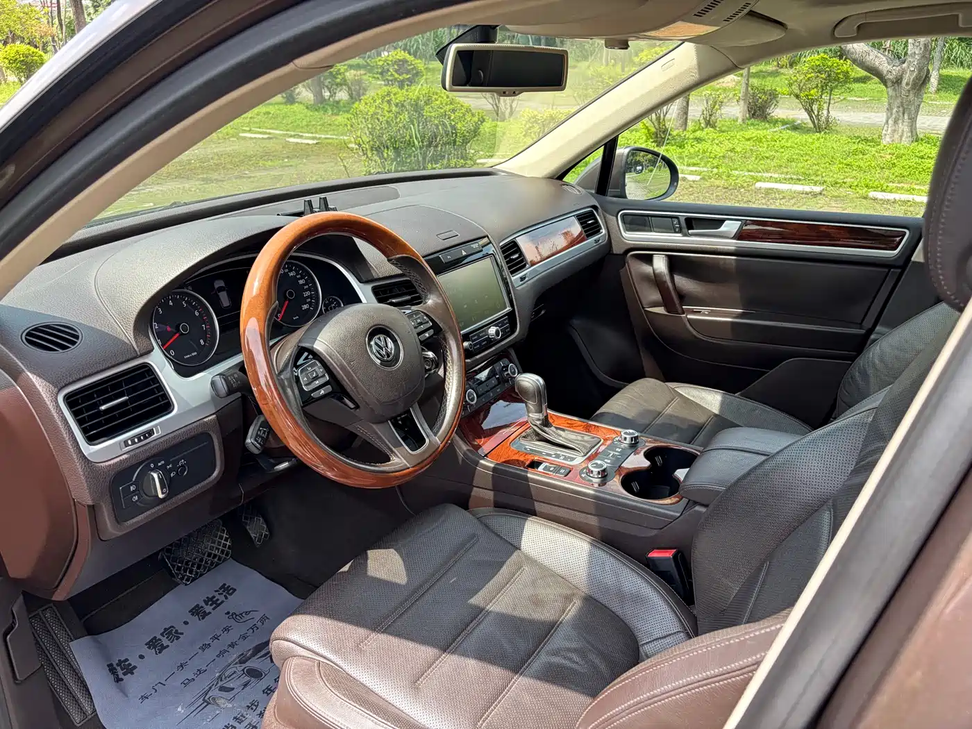 Volkswagen Touareg 2013 3.0TSI X 10th Anniversary Limited Edition фото 9