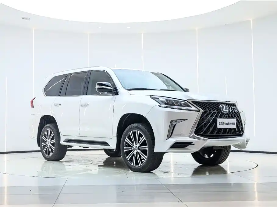 Lexus LX 2017 570 Peak Special Limited Edition фото 3