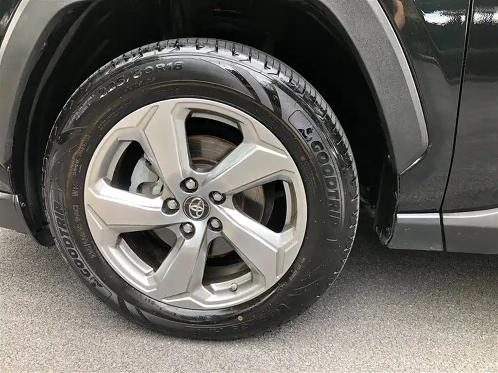 Toyota RAV4 Rongfang 2022 2.0L CVT 2WD Trend Plus Edition фото 15