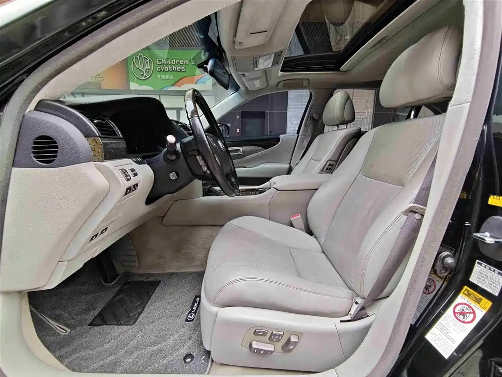 Lexus LS 2006 460L фото 6