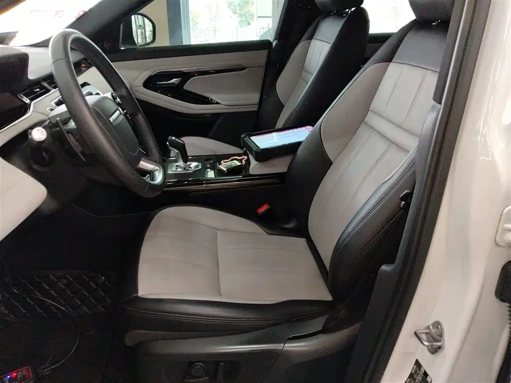 Land Rover Range Rover Evoque 2020 249PS R-DYNAMIC S Sport Edition фото 7
