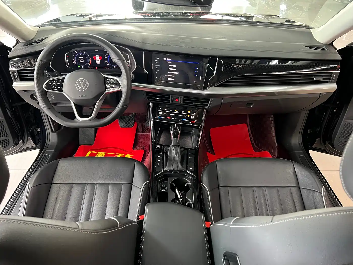 Volkswagen Passat 2023 330TSI Elite Edition фото 11