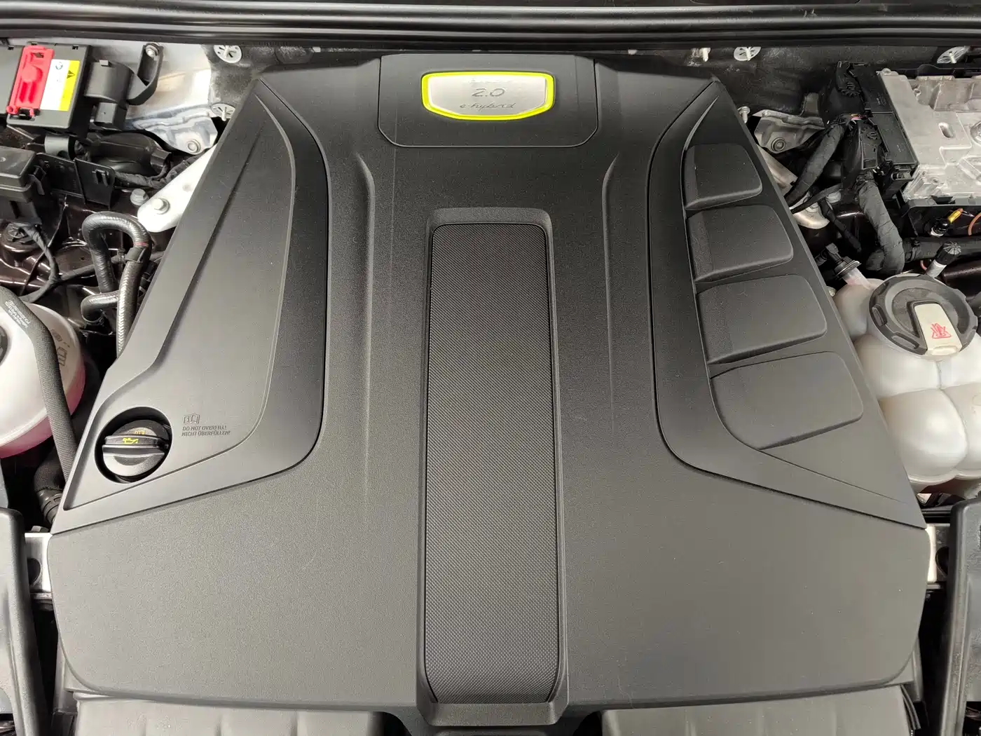 Porsche Cayenne New Energy 2019 Cayenne E-Hybrid 2.0T фото 36