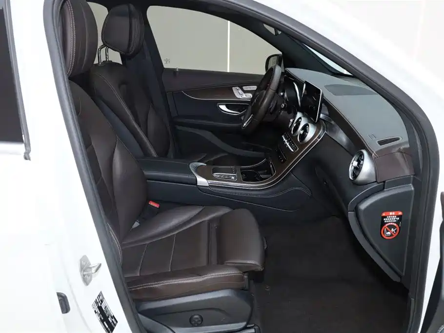 Mercedes-Benz GLC 2021 GLC 260 L 4MATIC Luxury фото 13