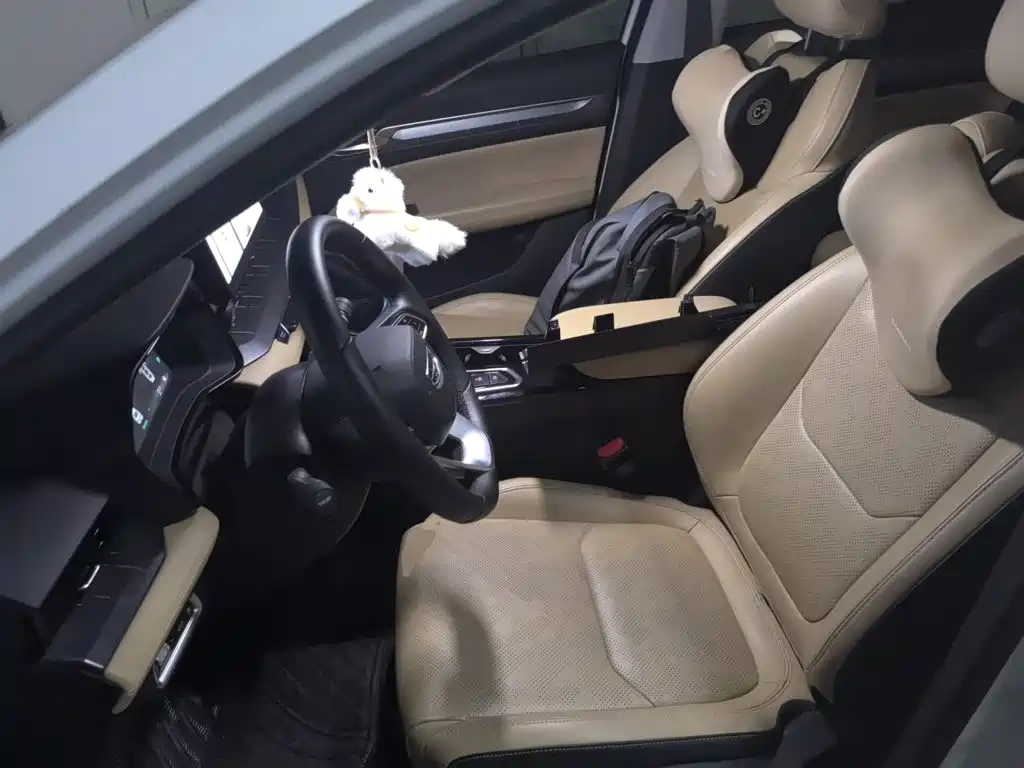 Geely Emgrand L HiP 2025 2024 Model Soaring Dragon Edition 1.5TD-DHT Pro 100KM Excellence Type