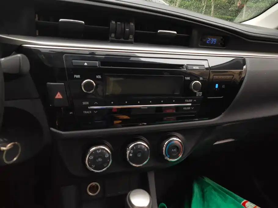 Toyota Levin 2016 1.6G CVT Elite Edition фото 13
