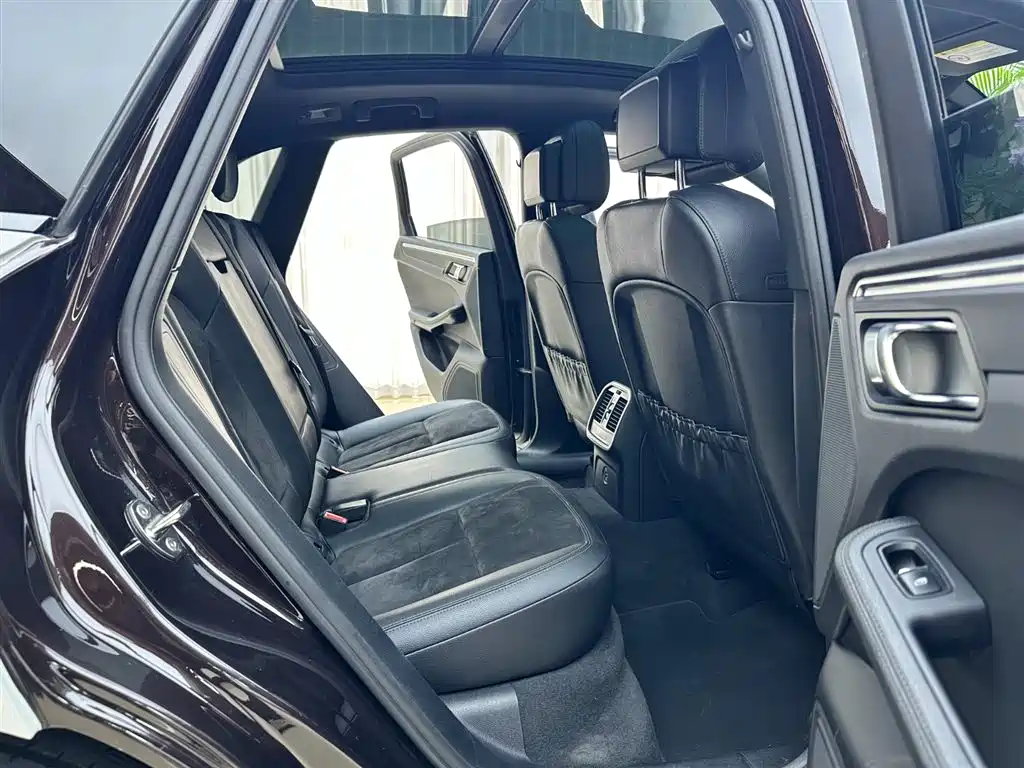 Porsche Macan 2018 Macan 2.0T фото 12
