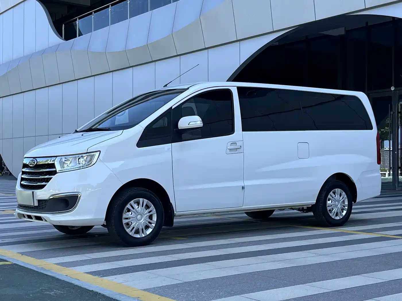 2025 JAC Refine M3